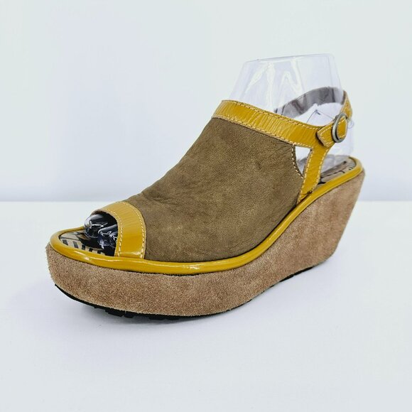 Fly London Pyle Wedges Pumps 36 5.5 Brown Suede Patent Mustard Peep Toe Buckles - Picture 1 of 14